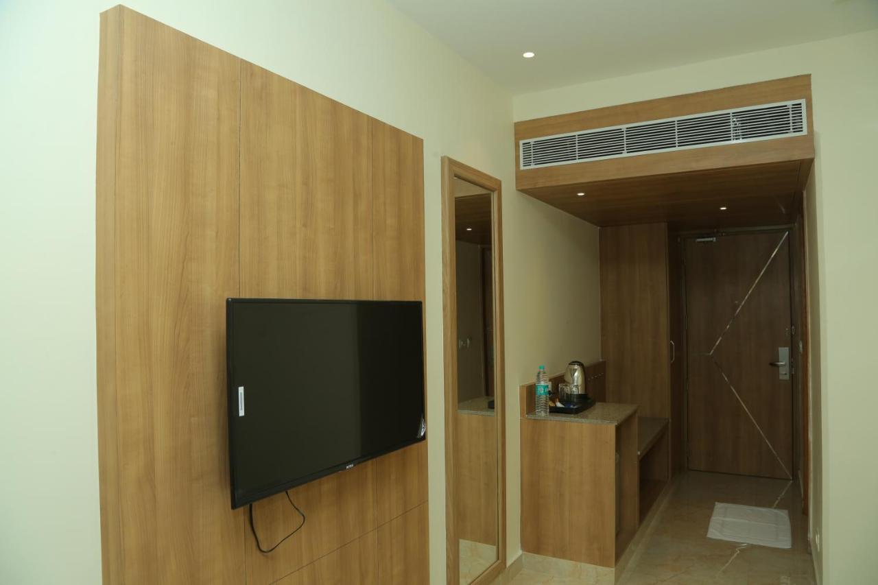 Misty Ocean - A Bergamont Group Of Hotel Kuilapalayam Ngoại thất bức ảnh