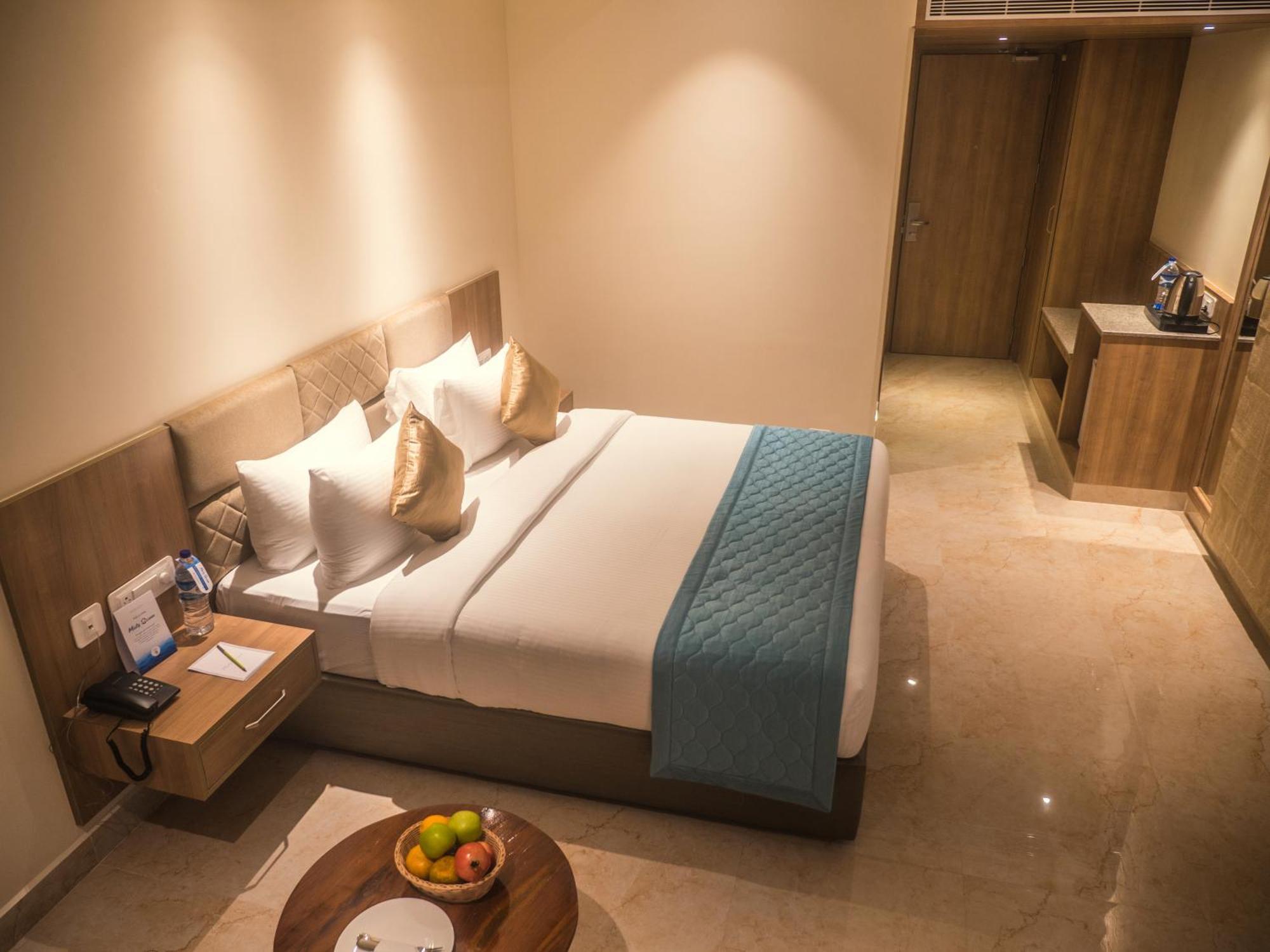 Misty Ocean - A Bergamont Group Of Hotel Kuilapalayam Ngoại thất bức ảnh