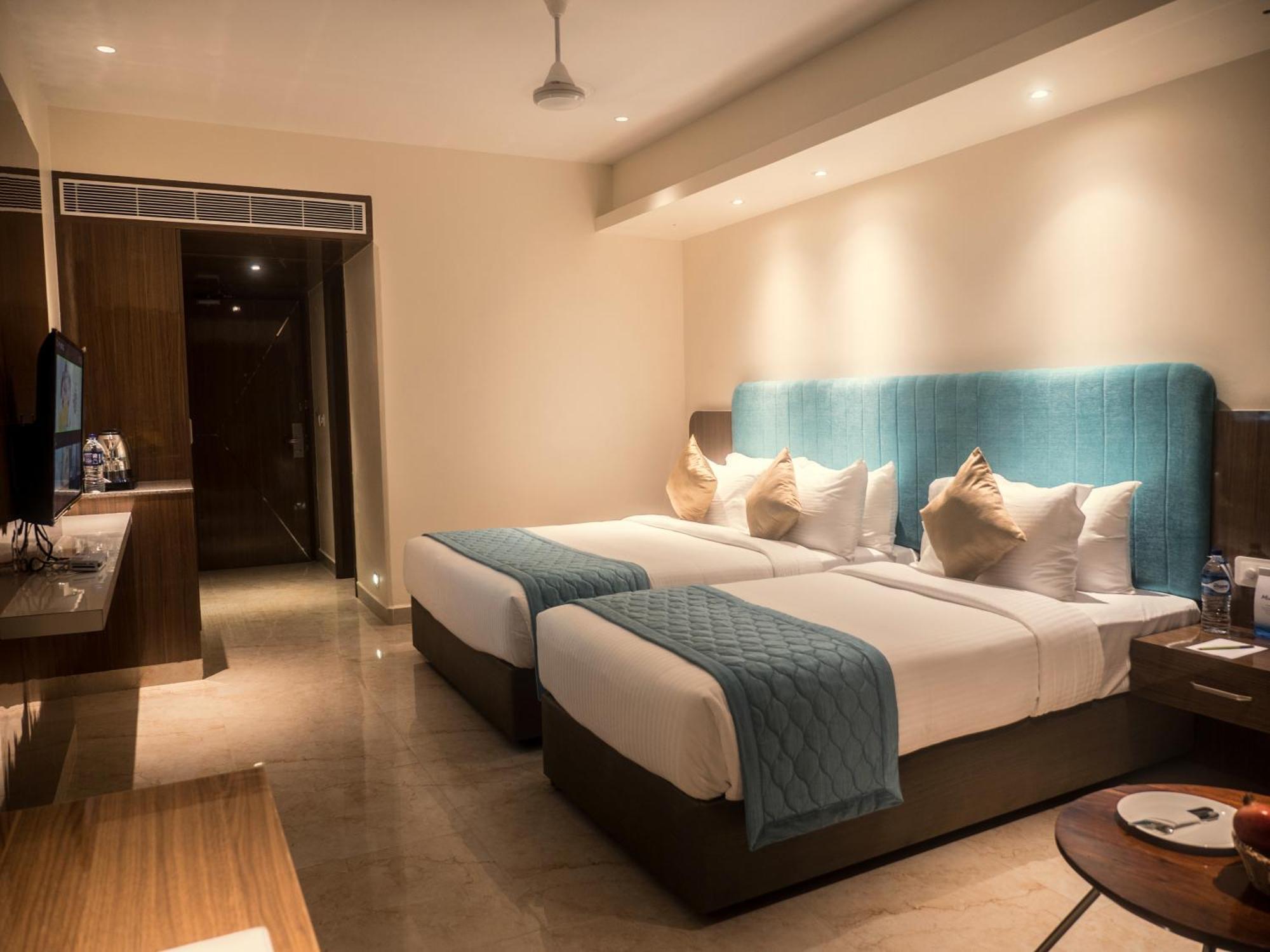 Misty Ocean - A Bergamont Group Of Hotel Kuilapalayam Ngoại thất bức ảnh