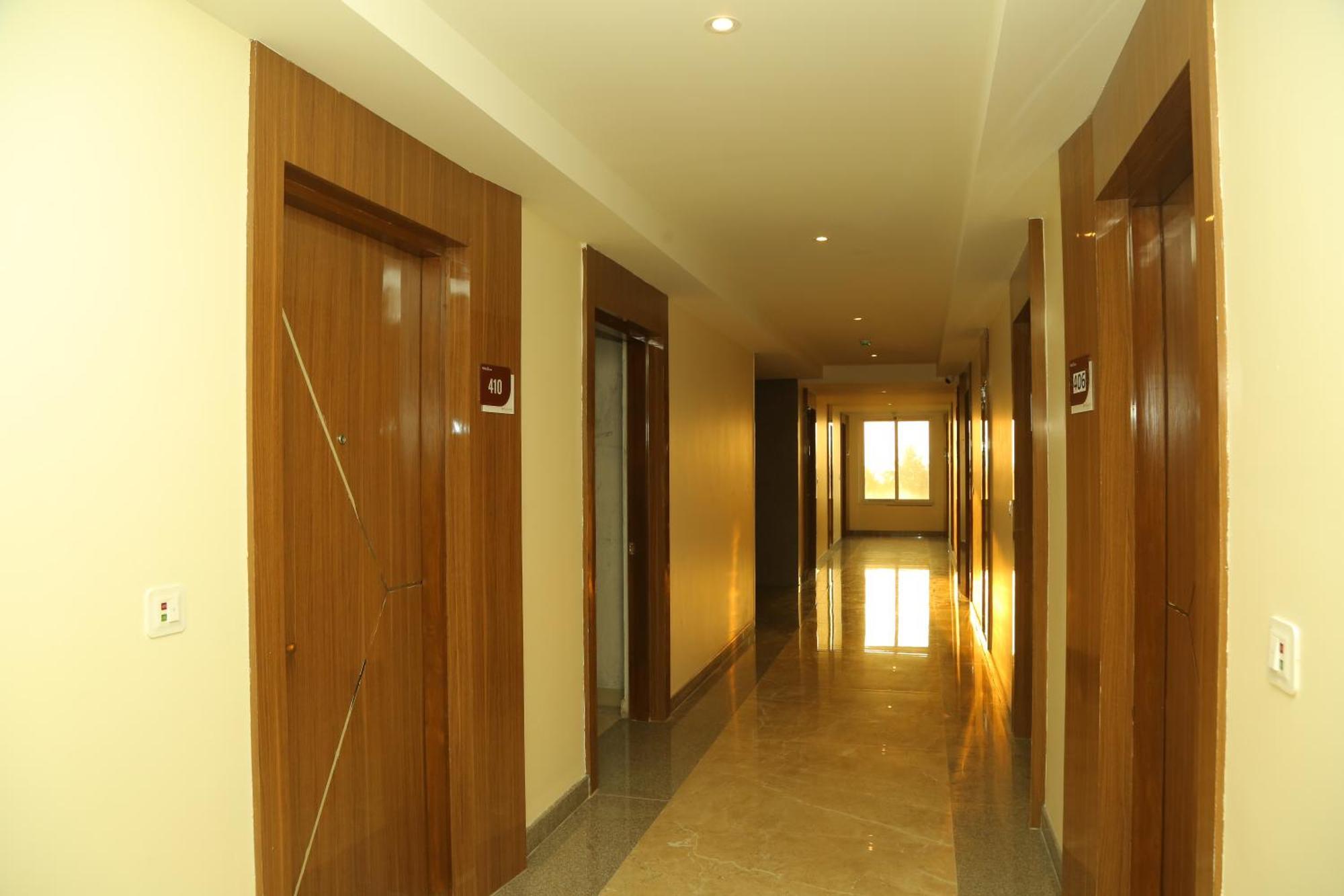 Misty Ocean - A Bergamont Group Of Hotel Kuilapalayam Ngoại thất bức ảnh